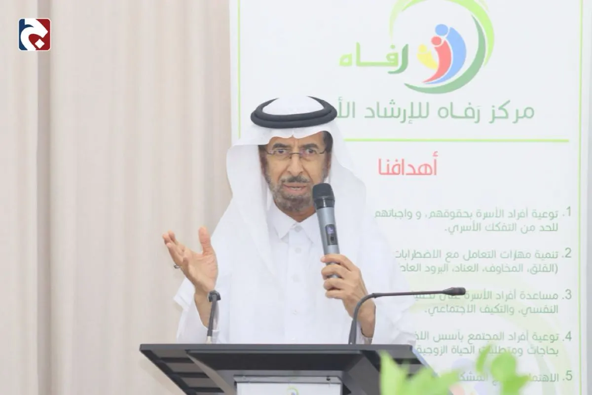 بالصور.. خبير يكشف عن مخطط ”اختطاف الهوية“ الذي يهدد الأبناء