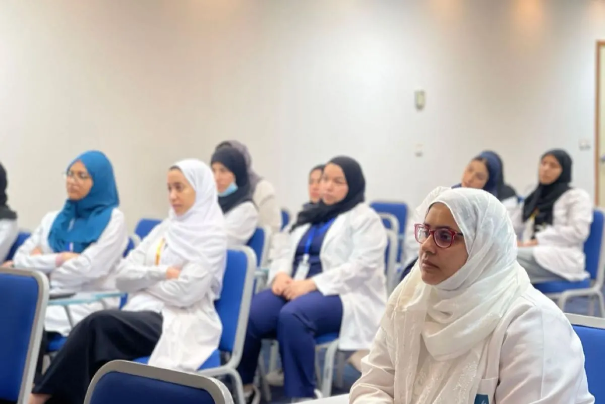 60 متدرب في دورة العمليات الجراحية بمستشفى الولادة والأطفال بالدمام