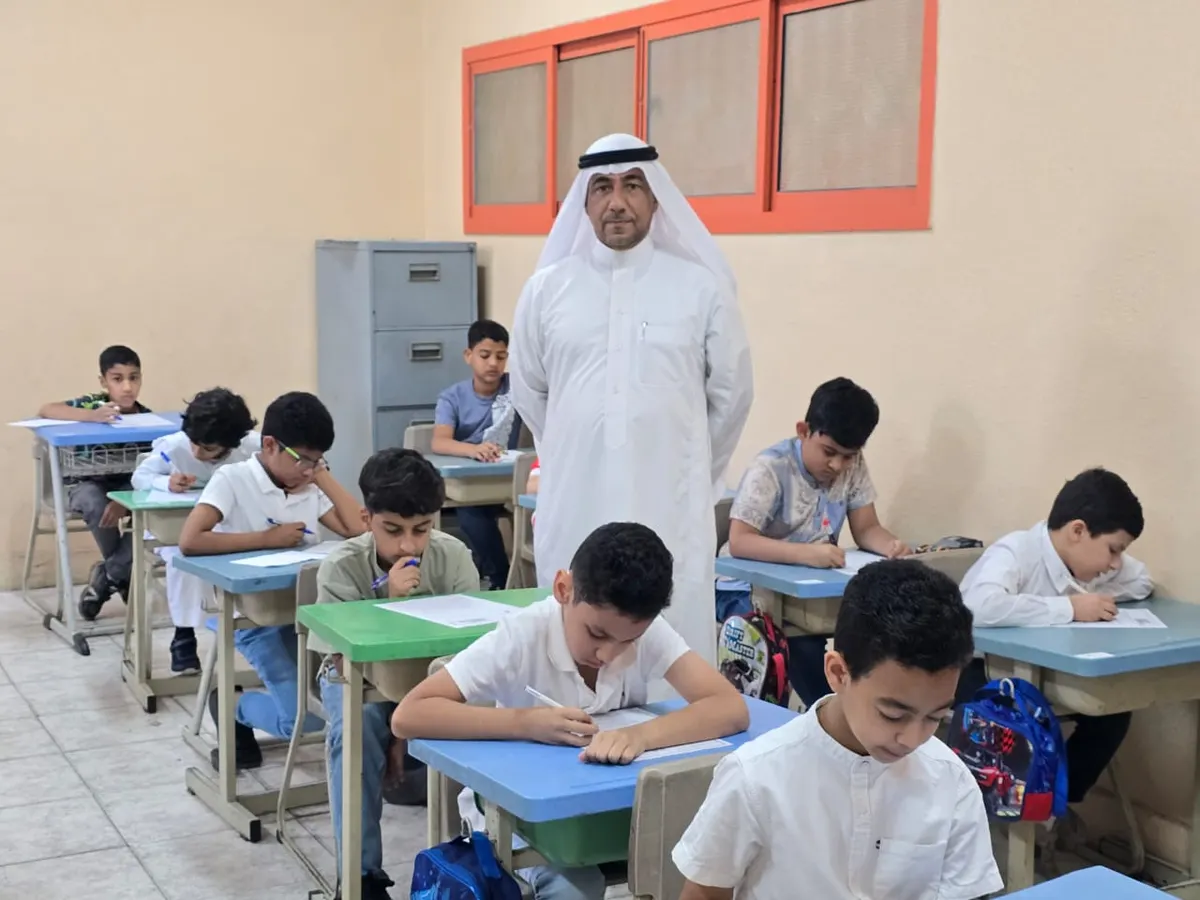 بالصور.. انطلاق اختبارات الفصل الأول في مدارس الشرقية