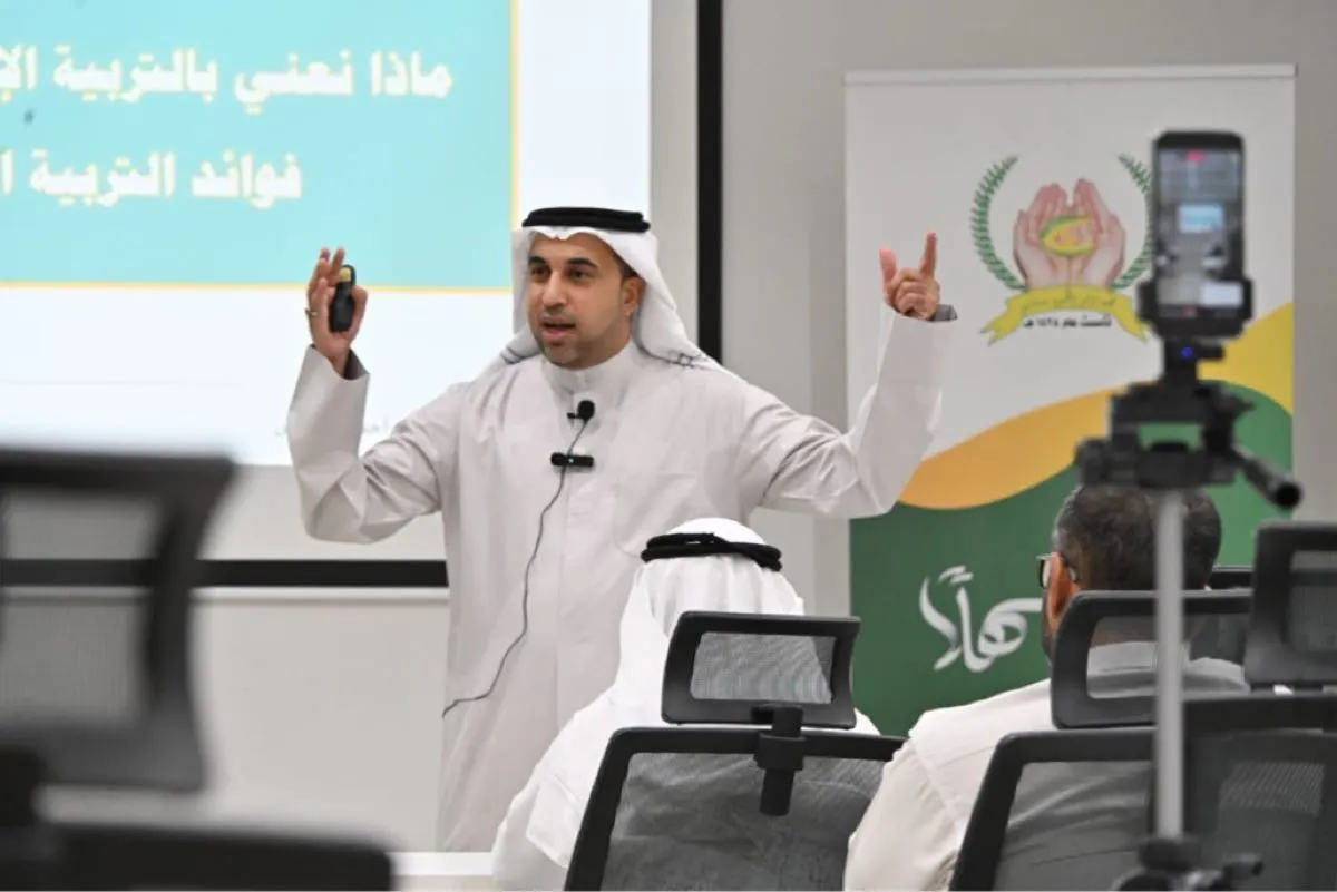 المرشد آل عباس يحدد 6 مدمرات للطفولة.. ويؤكد ضرورة توفير بيئة آمنة
