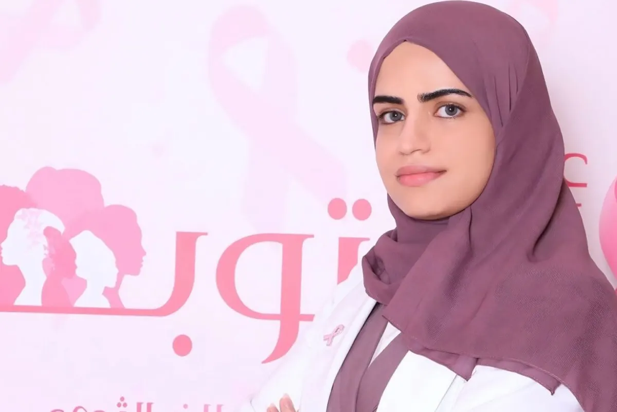 الاخصائية احجيرات تحصل على اعتماد عالمي في تغذية الأطفال والرضع