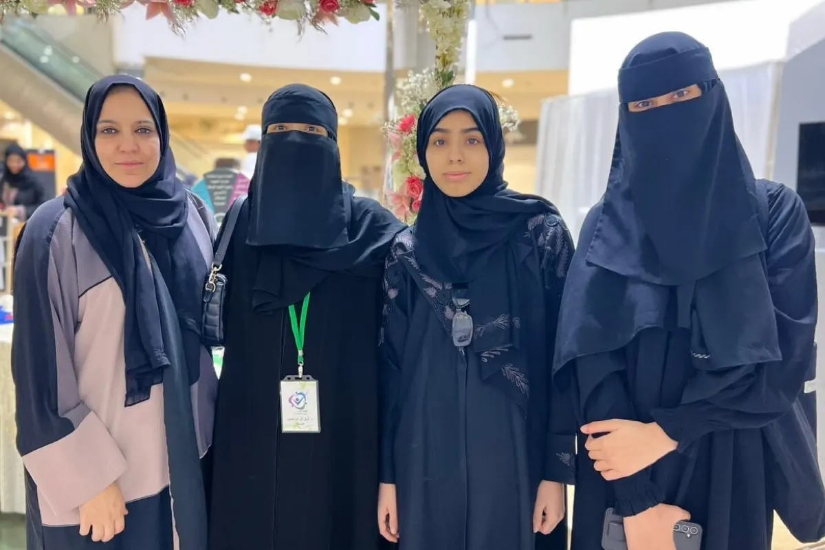 نفايات تُصبح فنًا في فعالية ”فكّر قبل أن ترمي“ بالقطيف