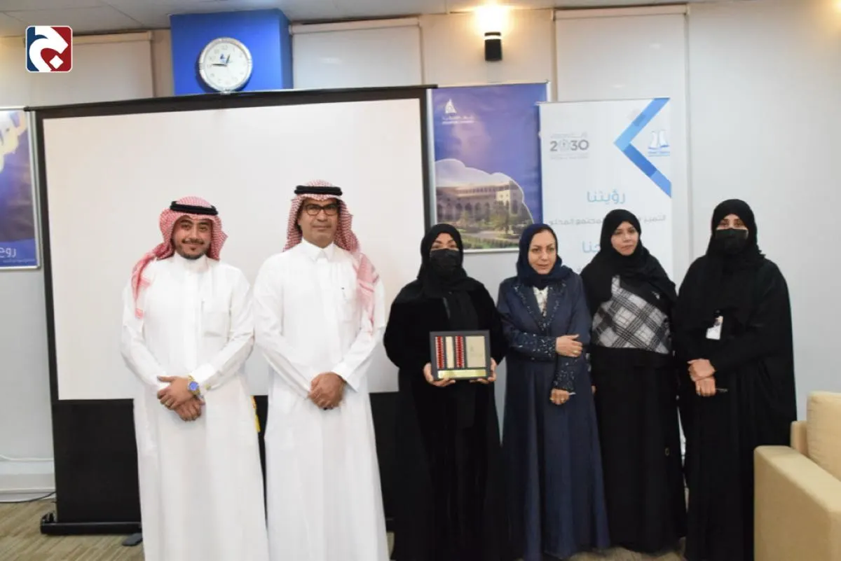 بالصور.. التعريف بـ «العطاء النسائية» في لقاء الثلاثاء بـ «غرفة القطيف»