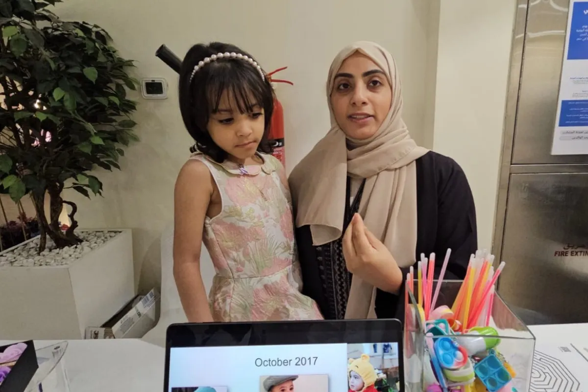 ”خرجت من المستشفى بدونها“.. أم تروي تجربتها المؤثرة مع طفلتها الخديجة