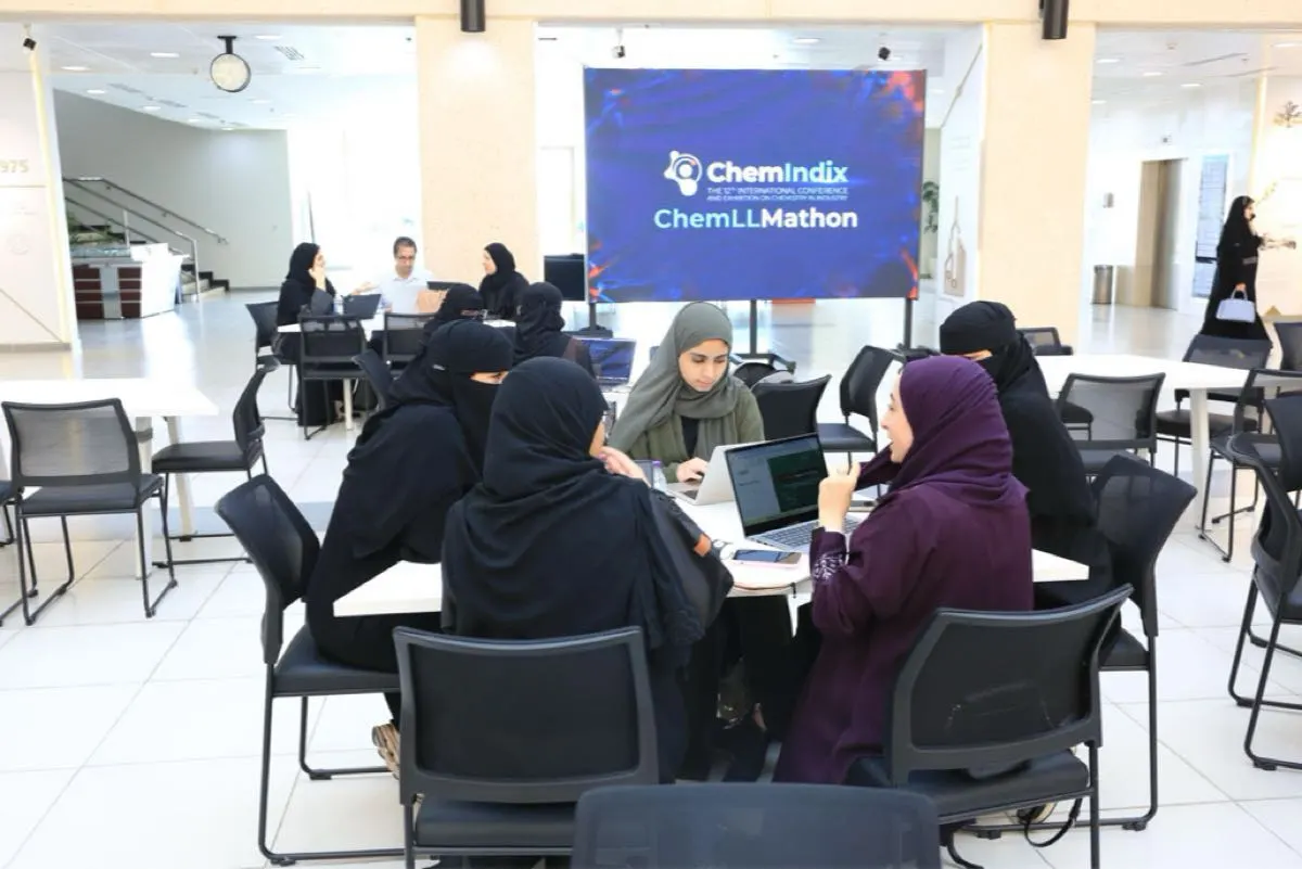 بمشاركة 300 متخصص.. حلول مبتكرة لتحديات صناعة الكيمياء في «كيميلثون»