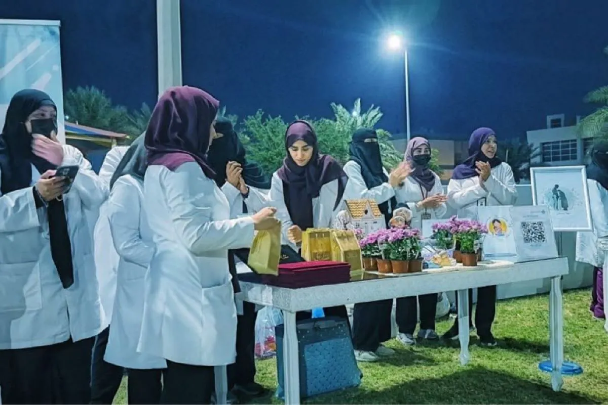 ”تستاهل العنوة ونخدمكم بعيوننا“.. القطيف تحتفي بالرعاية الصحية المنزلية