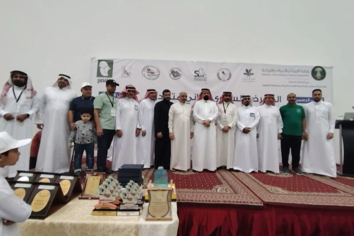 القطيف.. ”متحدون لطيور الزينة“.. منصةٌ لتبادل الخبرات وعرض السلالات النادرة