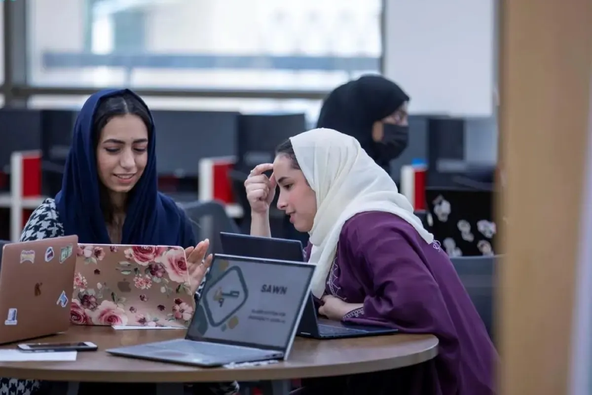 30 فريقًا يتنافسون على لقب ”أذكى U“