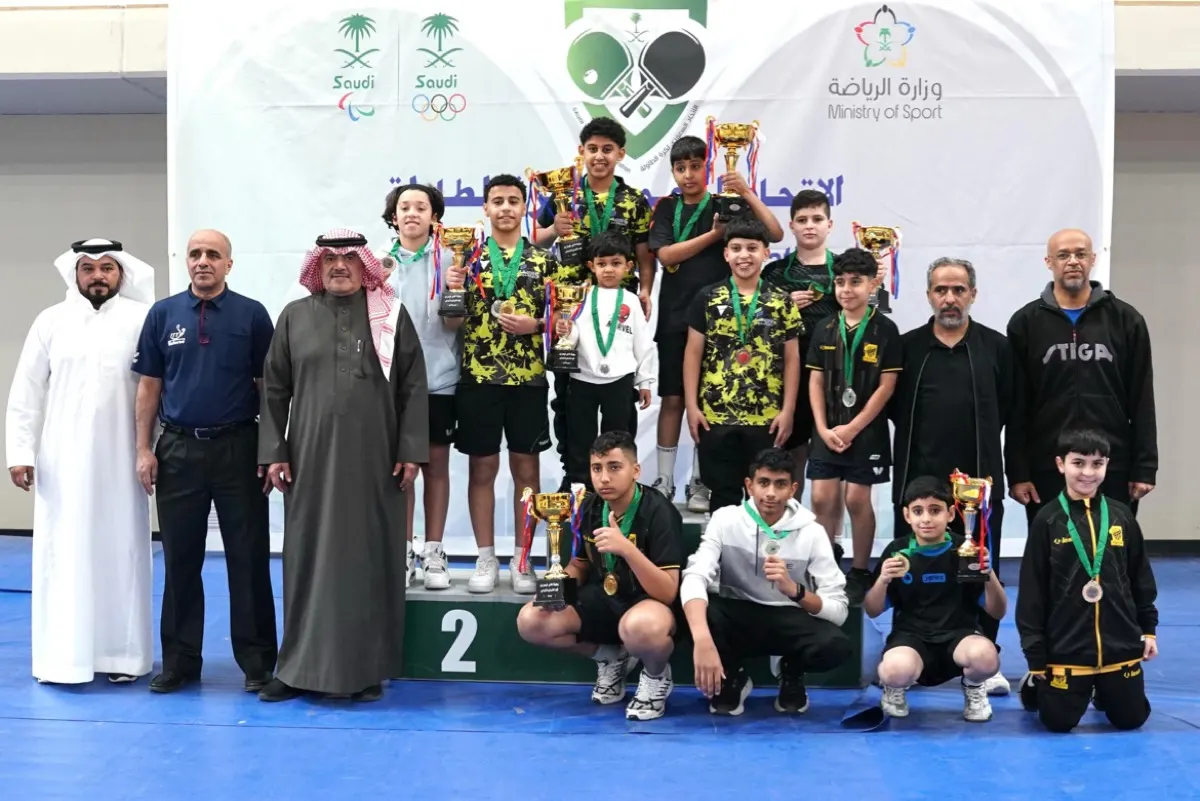 اتحاد الطاولة يتوج الفائزين في منافسات الفردي والزوجي في فئات الأمل والبراعم والناشئين