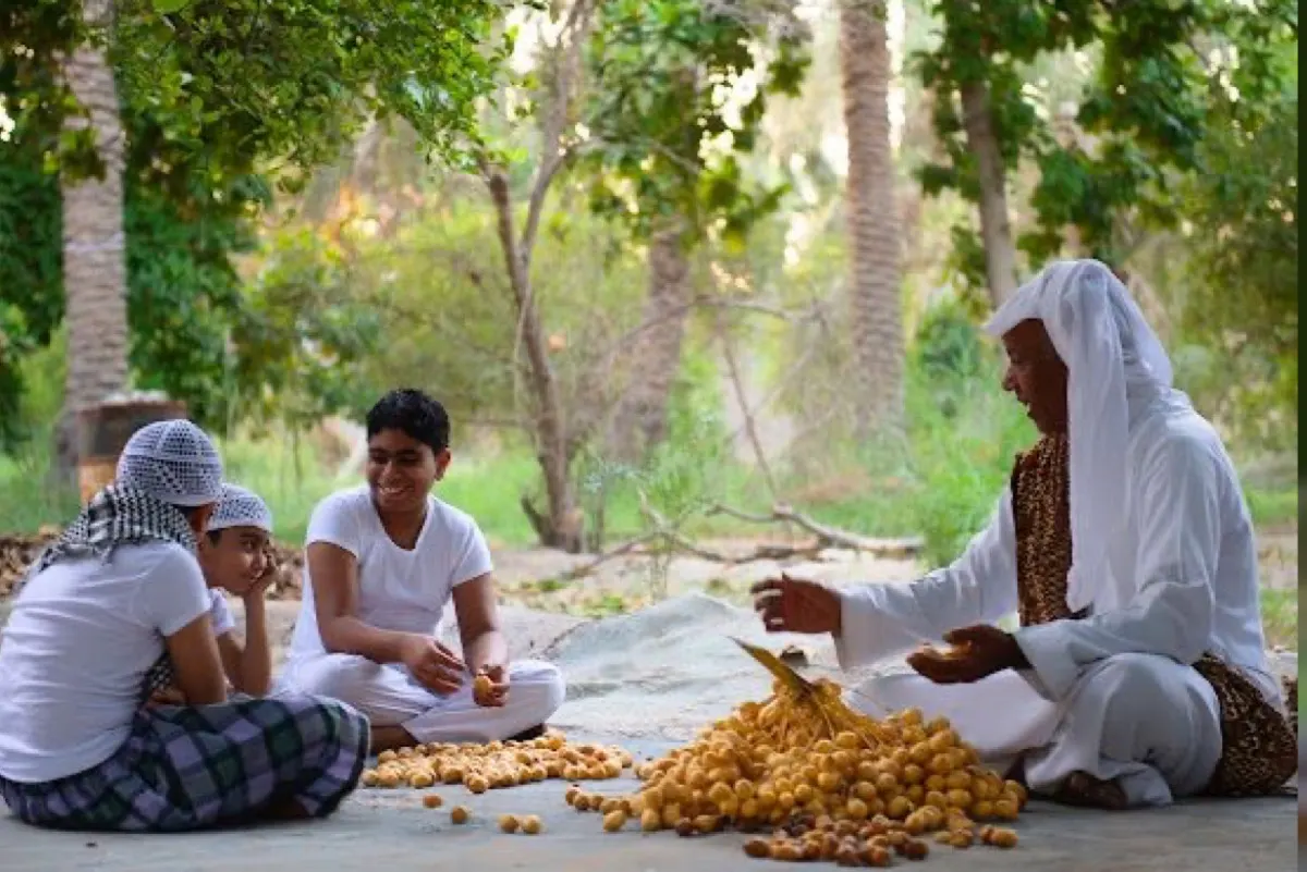11 يوماً من ”خيرنا لنا“ في سوق المزارعين بوسط العوامية