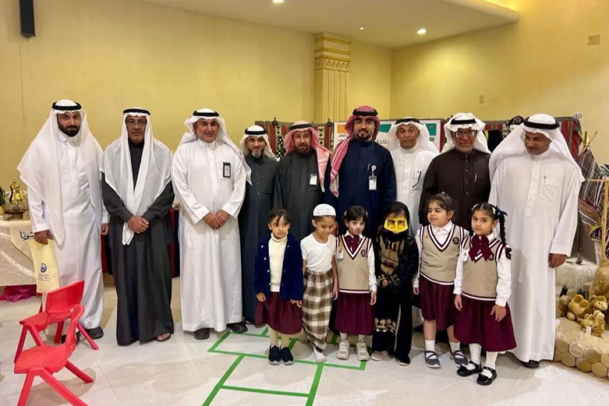 ”الخليج بعيون أطفالنا“.. 800 طفل يحتفلون بتراث بلدانهم في القطيف