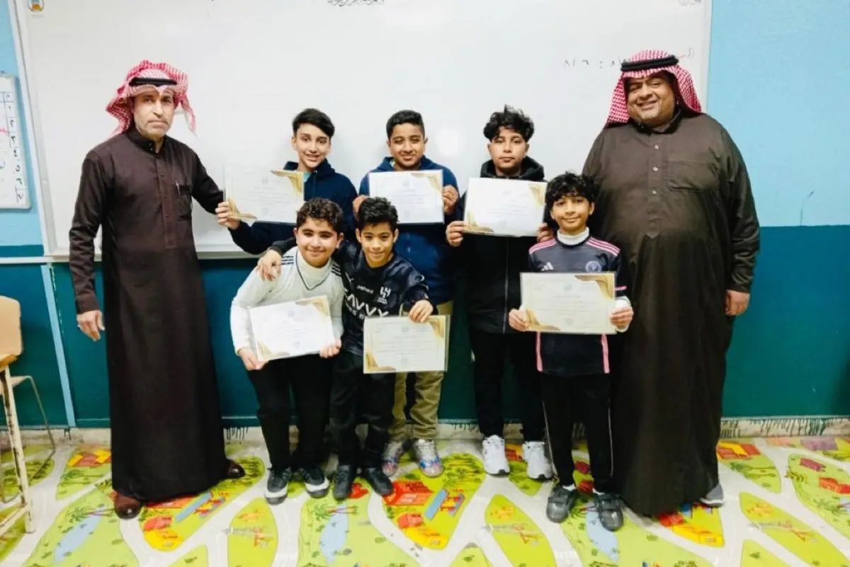 ”انضباطي مسؤوليتي“.. أبي الدرداء بالقطيف تُكرم طلابها المتميزين