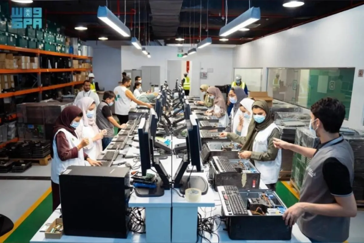إعادة استخدام وتدوير 90% من النفايات الإلكترونية