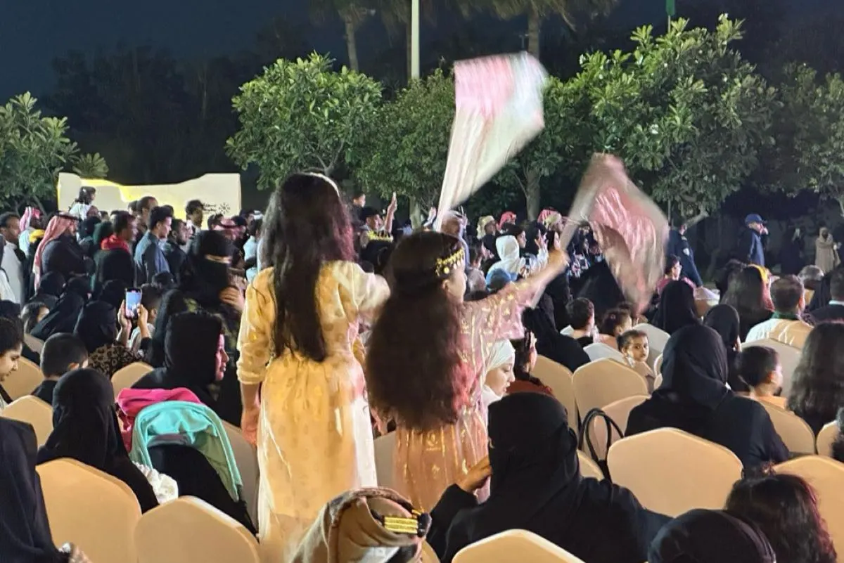 ”يوم بدينا“.. والأجيال تتعانق في احتفالات الدمام بيوم التأسيس