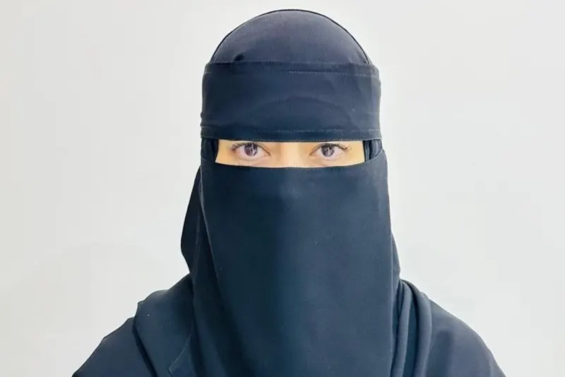 د. لبنى عبد العزيز الحمد: نجمة متألقة في سماء طب الحساسية بالأحساء
