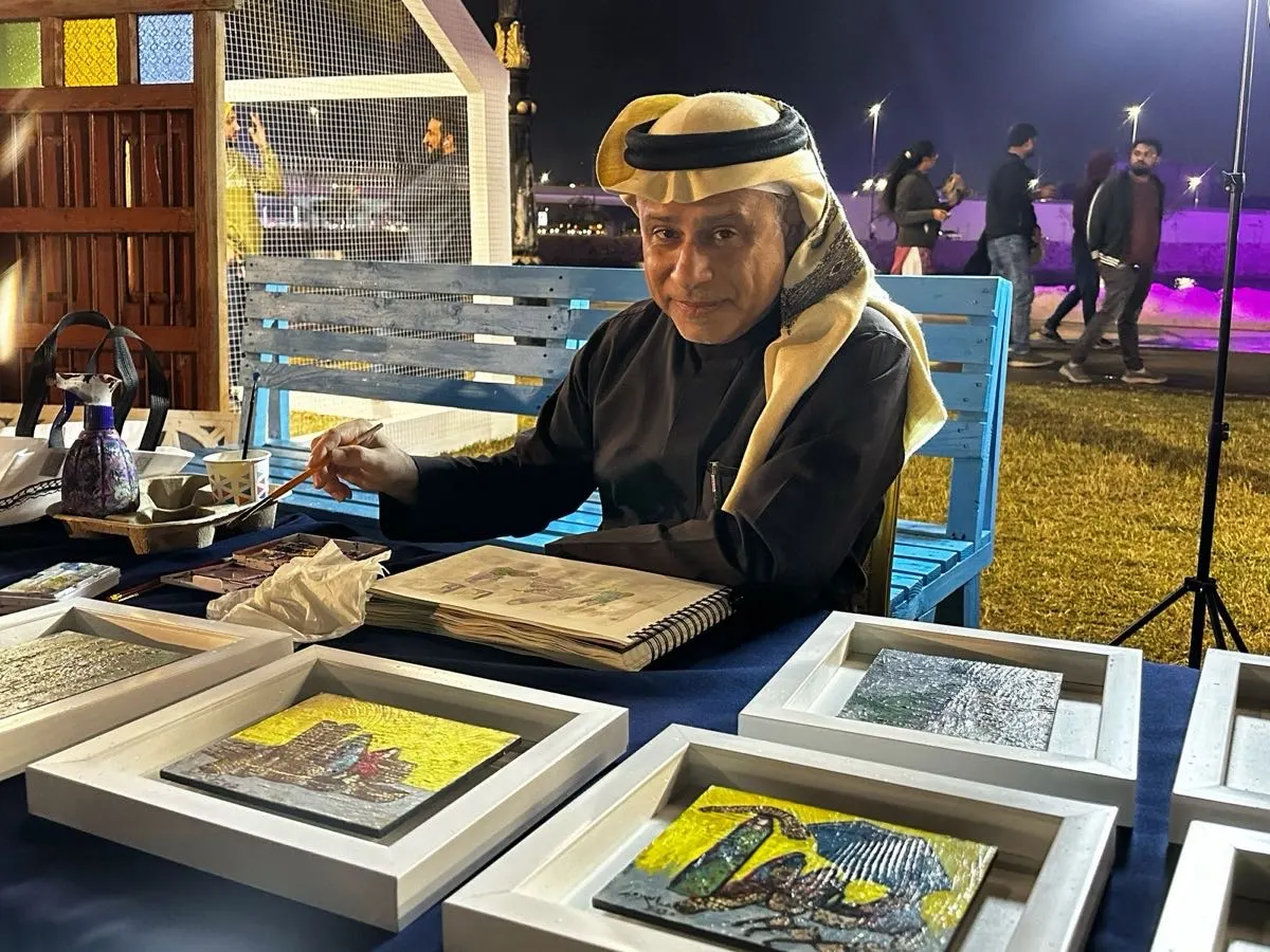 التشكيلي آل رقية لـ ”جهات“: رمضان الحاضر يفتقد لَمّة الأهل والأسواق الشعبية