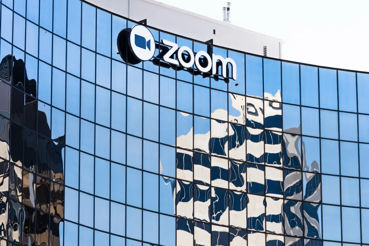 لمستخدمي «Zoom»: تفعيل التحديث التلقائي خط الدفاع الأول ضد التهديدات السيبرانية