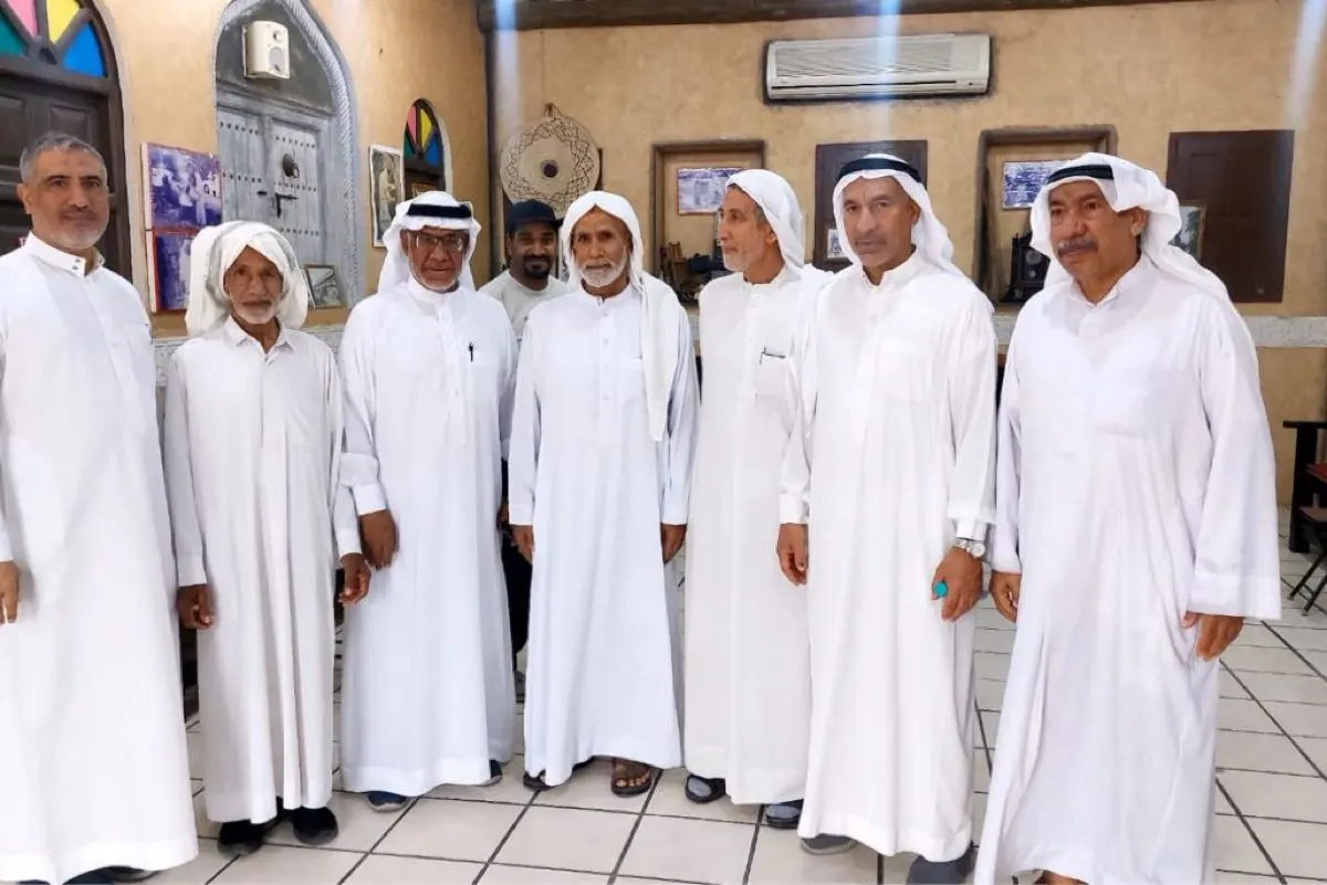 بالصور.. حفل معايدة وفطور يجمع أهالي التوبي في أول أيام العيد