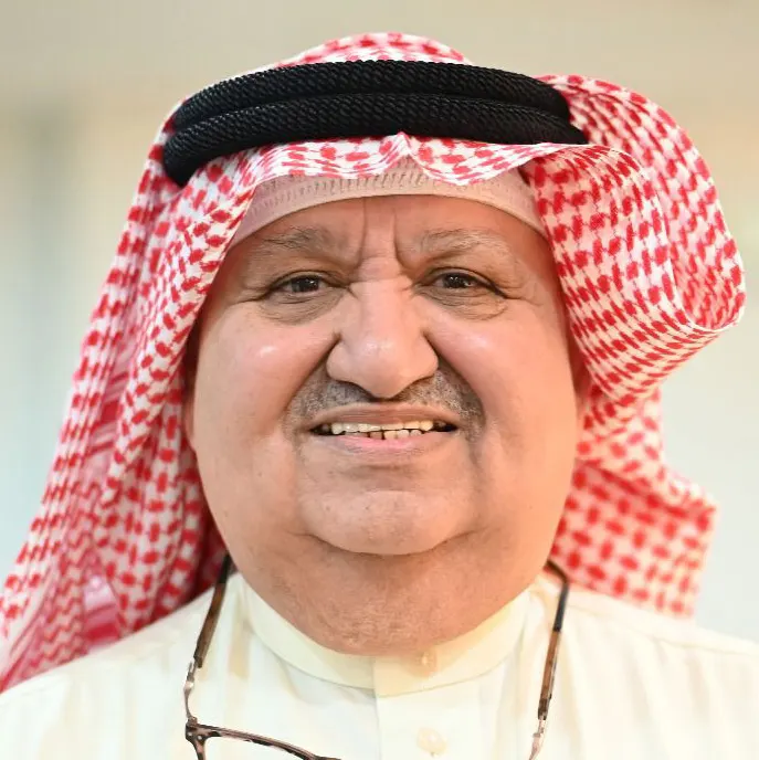 العلاقة بين النادي والمجتمع