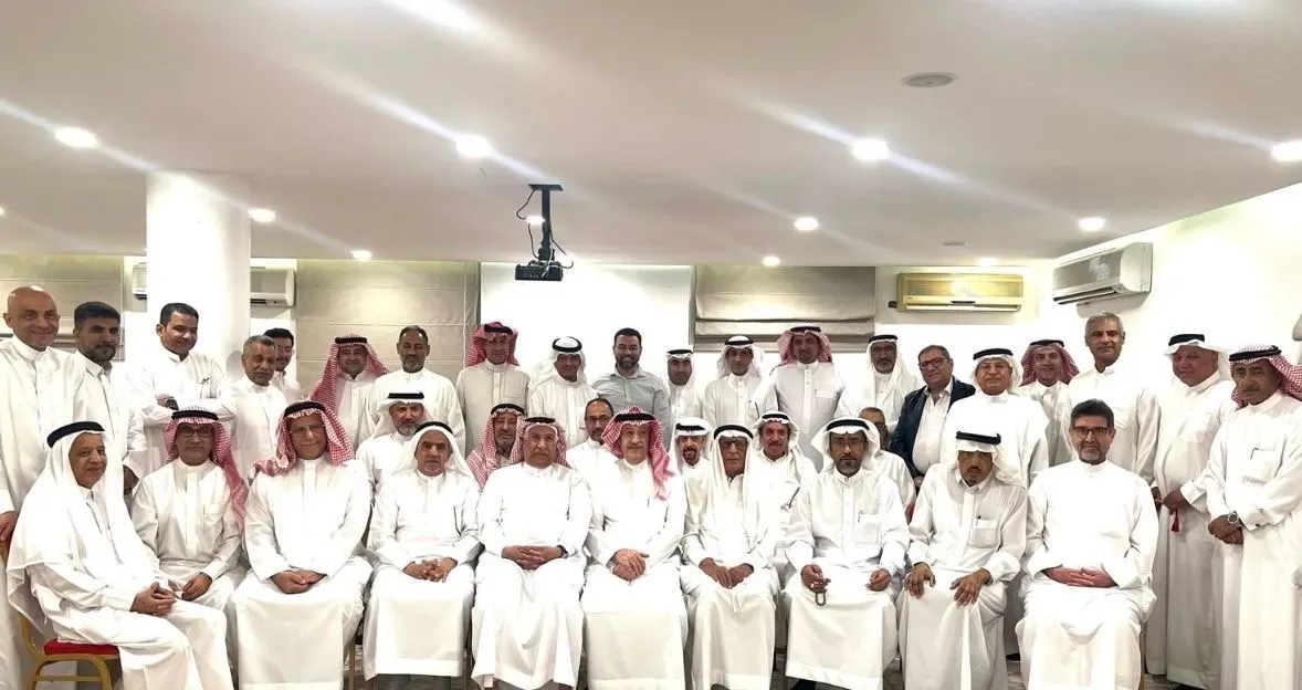 من لقاح كورونا إلى مقهى سقراط.. رحلة في أهمية التفكير النقدي بالقطيف