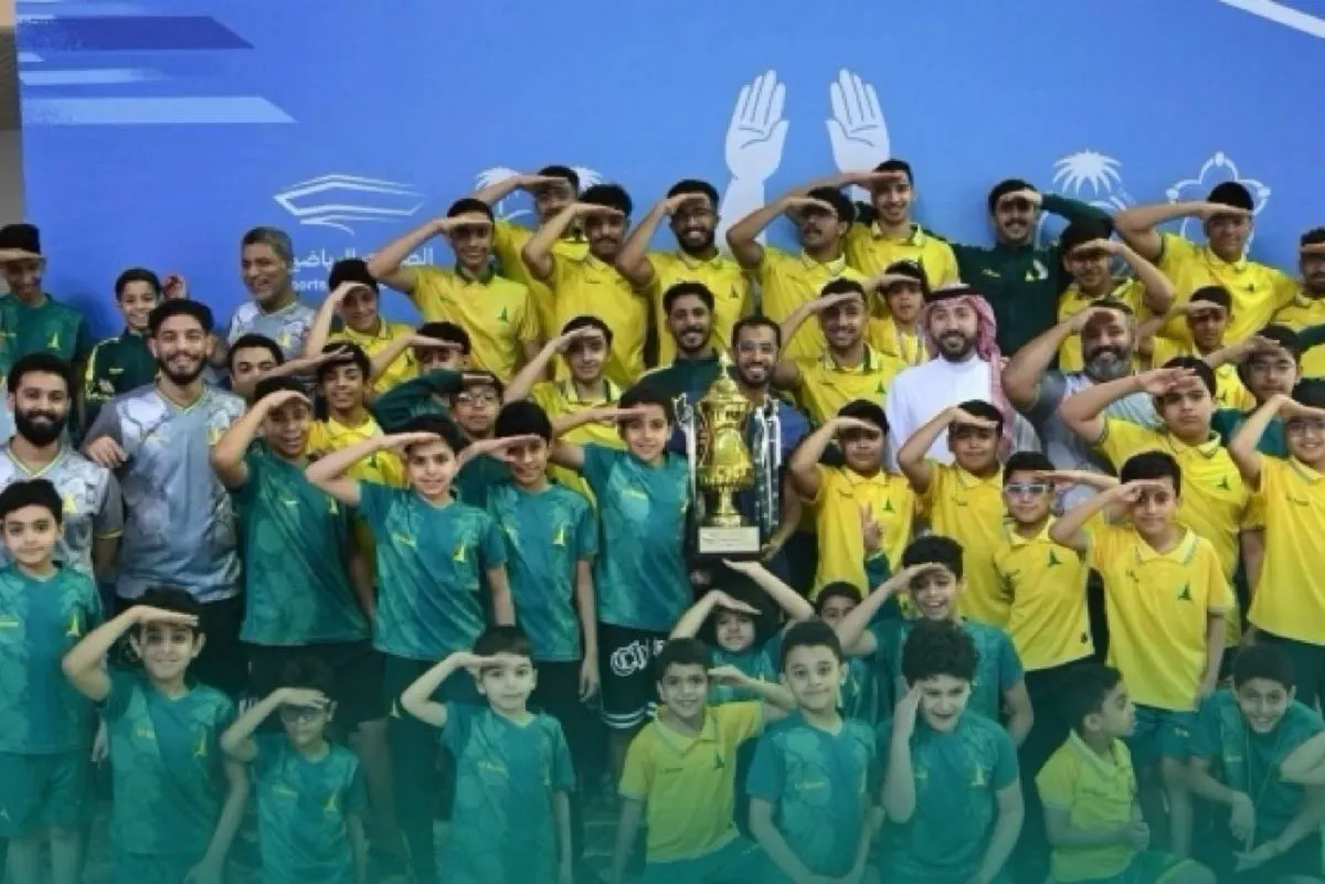 الخليج بطلاً لكأس سباحة الدمام.. والصفا وصيفاً