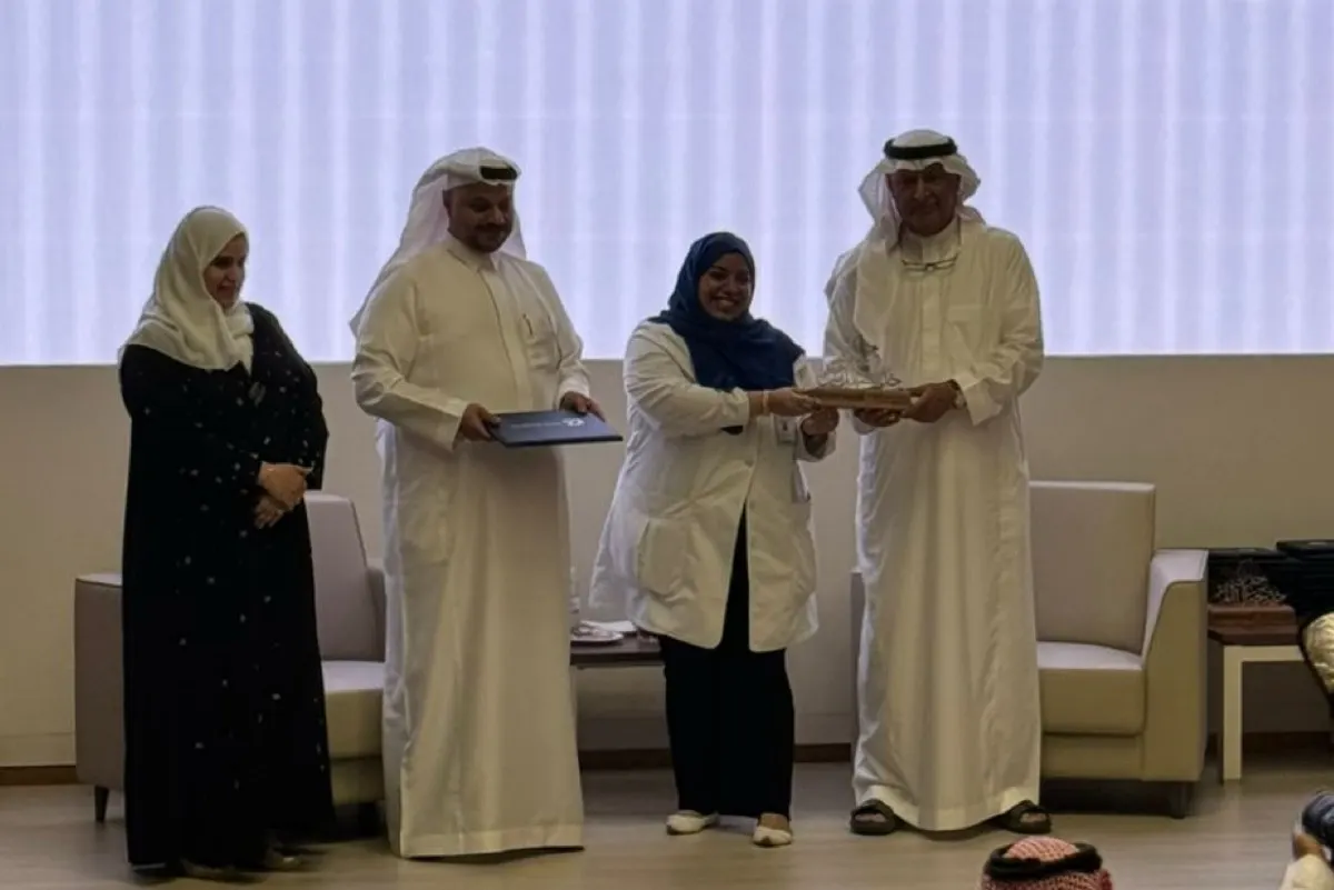 بتول آل شبر تحصد جائزة ”الدايل للتميز الأكاديمي في التمريض“