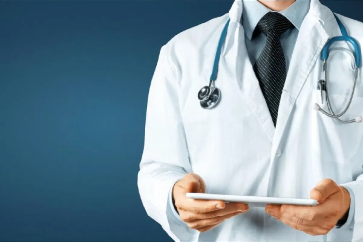 تعديلات مرتقبة على نظام المهن الصحية تستهدف دعم العمل الحر ورفع كفاءة الممارسين