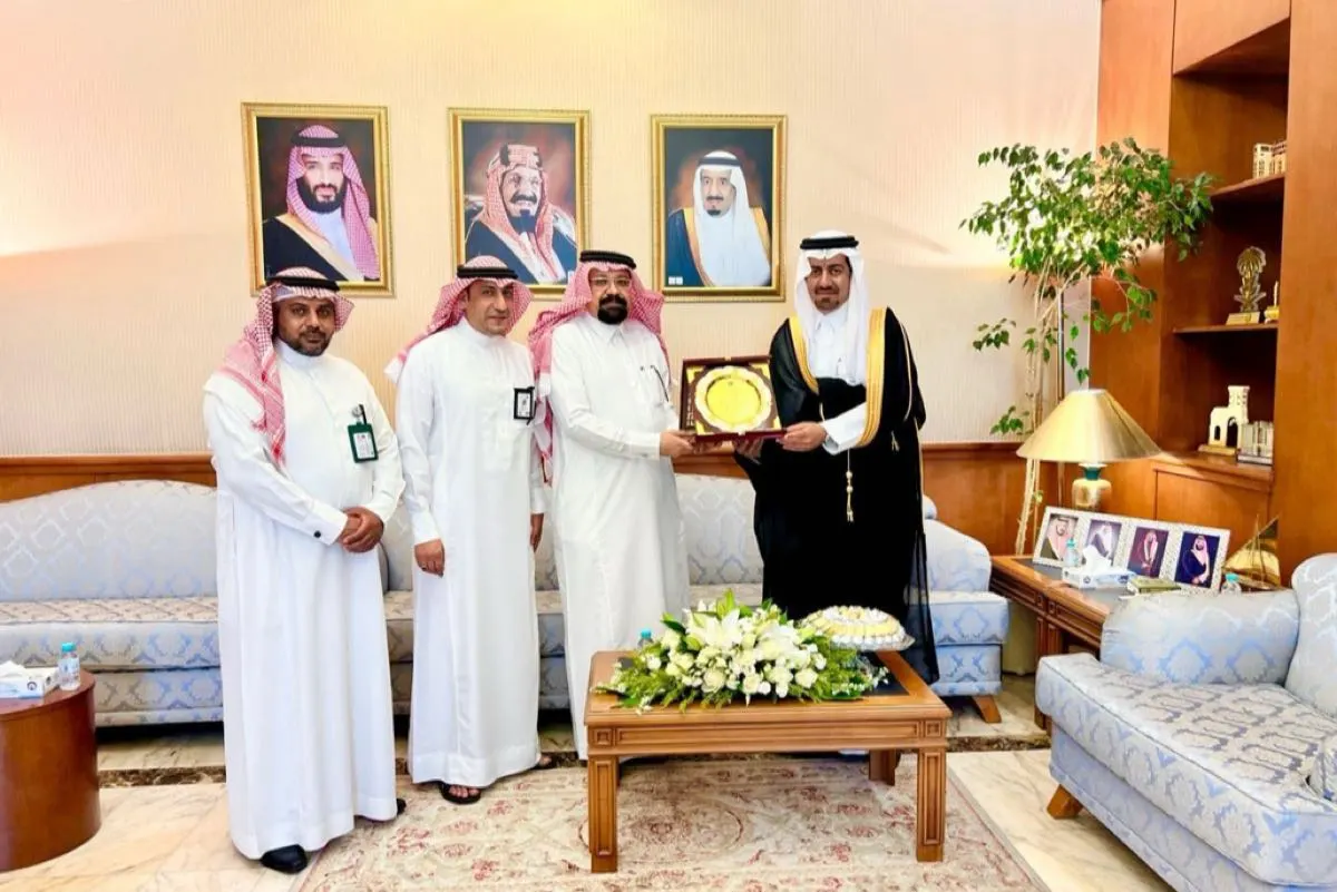 الخريف يبحث مع ”البيئة“ دعم المزارعين ويطّلع على المبادرات المنفذة بالقطيف