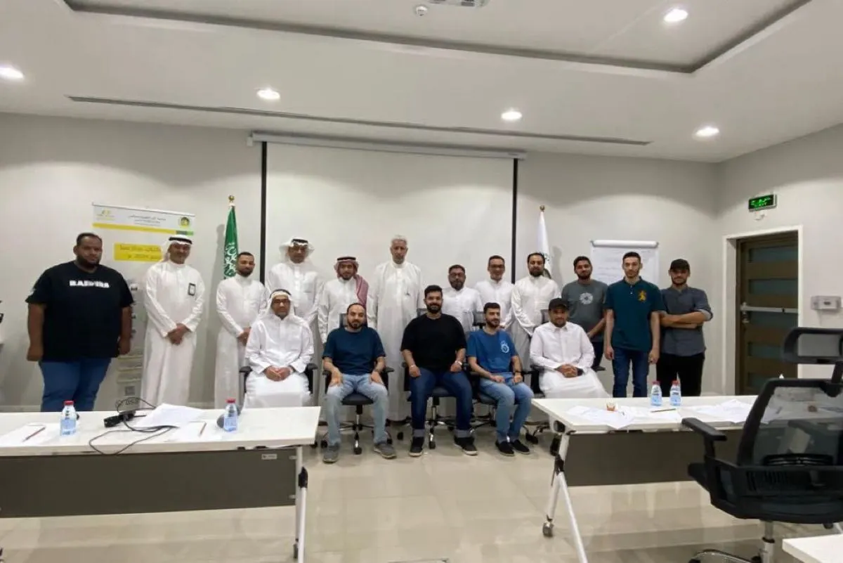 38 تعديلًا وحقوق جديدة.. ”الدرورة“ يستعرض مستجدات نظام العمل في لقاء بسنابس