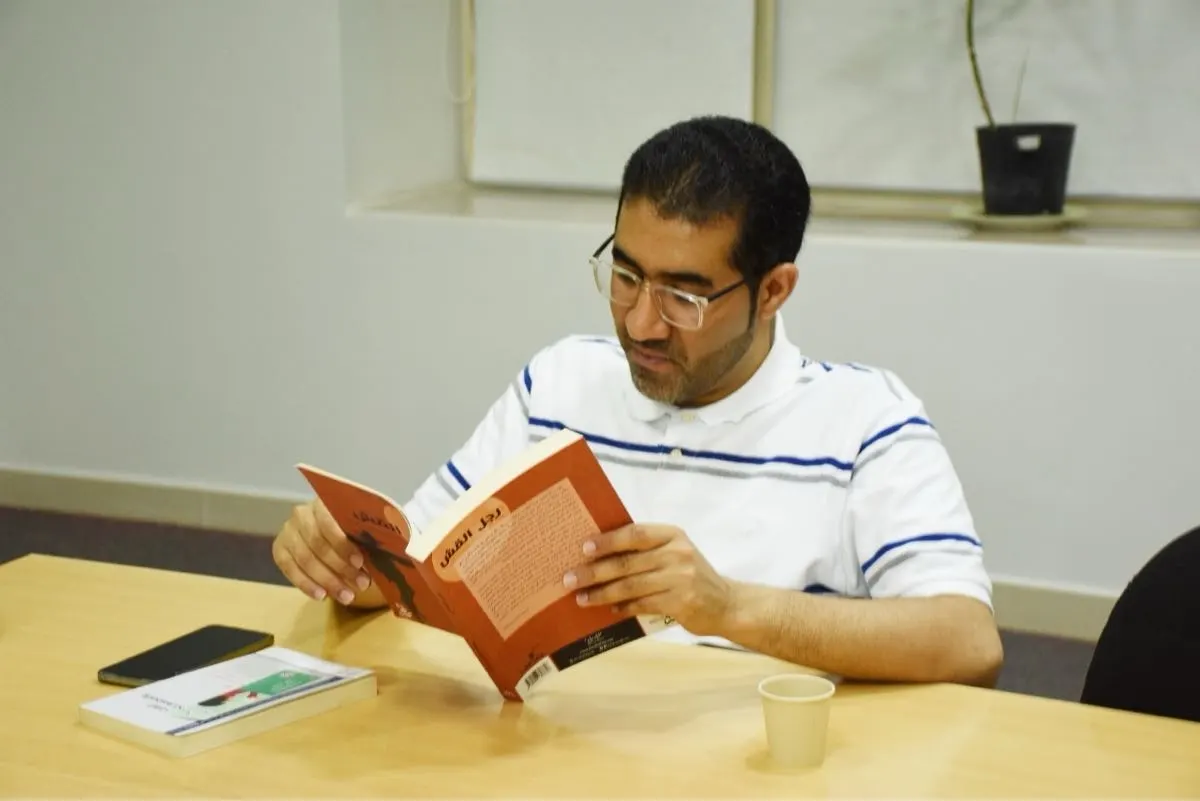 مكتبات شخصية تُبنى على معايير دقيقة.. هكذا يختار القراء كتبهم