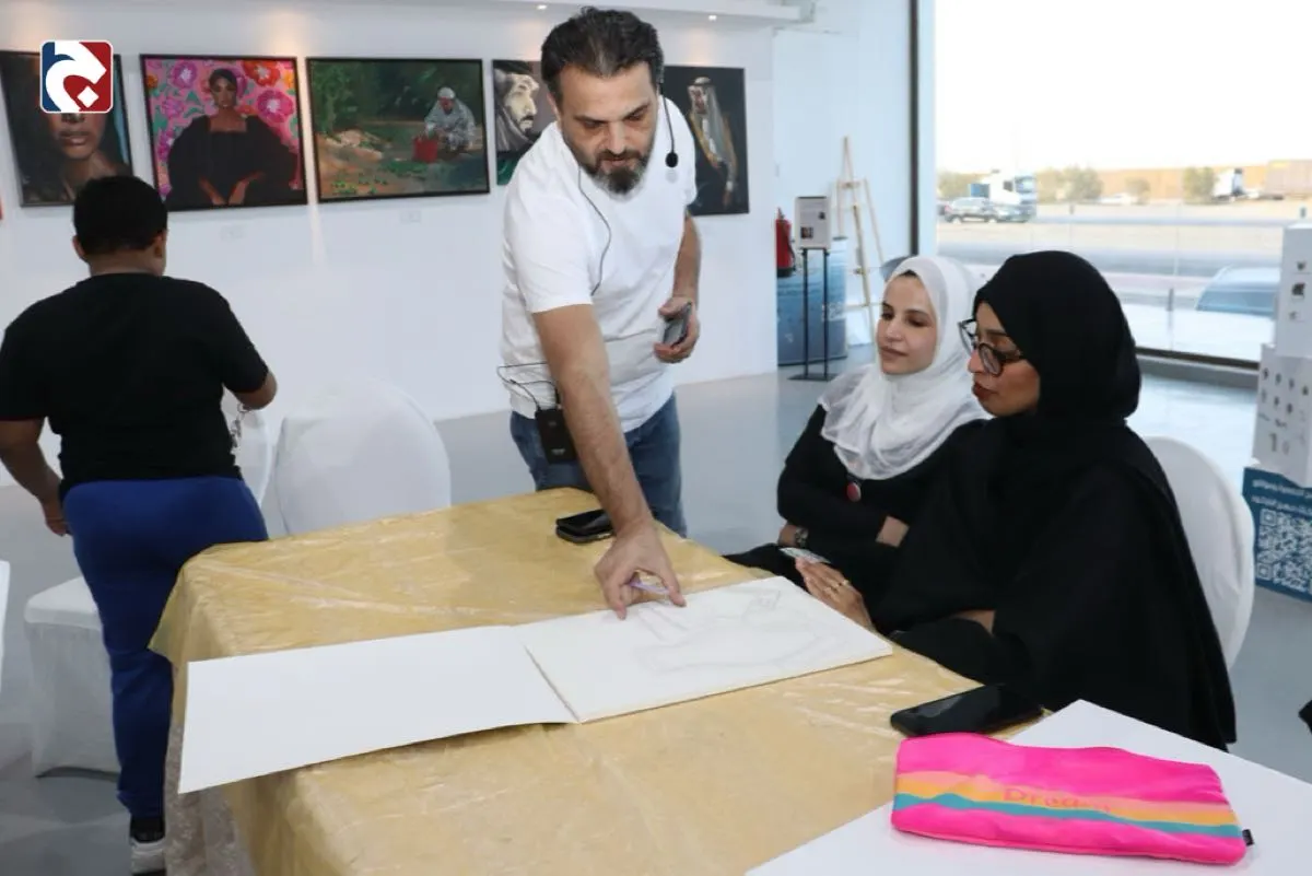 فنانون يشعلون صيف الدمام بورش تفاعلية في الرسم الواقعي