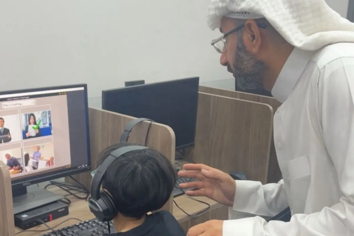 ”نجوم اللغة الإنجليزية“.. دورة تفاعلية لتنمية مهارات الأطفال بالأوجام