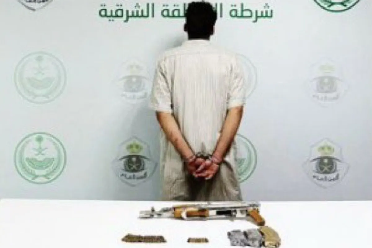 شرطة الشرقية تكشف تفاصيل جريمة الأحساء.. طعن مواطناً في منزله ثم لاحقه وقتل آخر