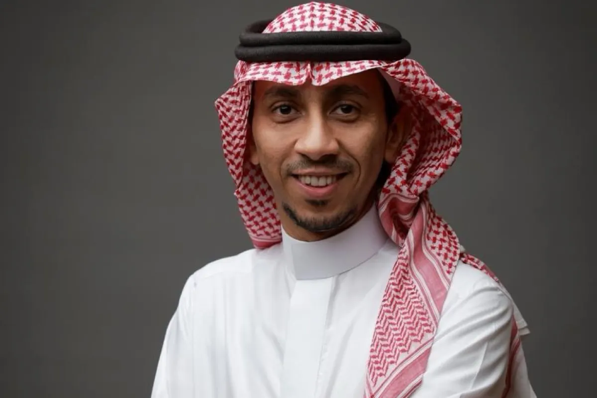 بريشة ورؤية عالمية.. أمين الحباره ينقل إبداع الكاريكاتير السعودي إلى الصين