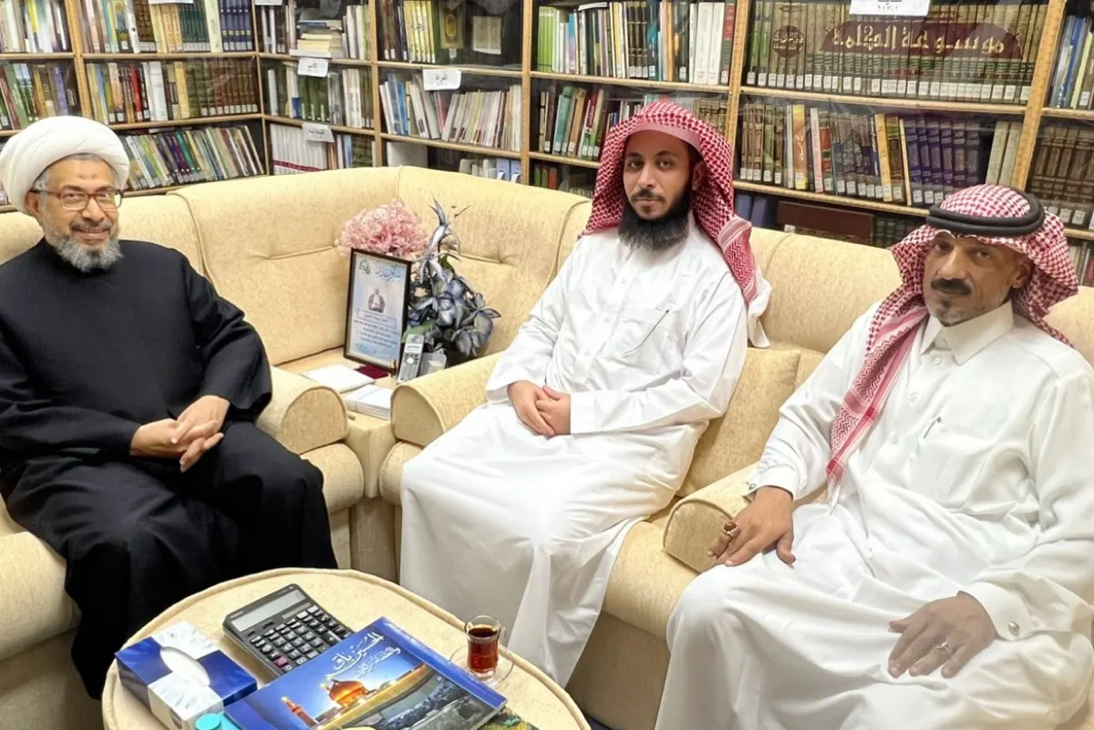 الشيخ المهدي والمحامي العمري يبحثان تعزيز قيم العدالة ونشر الوعي القانوني في المجتمع