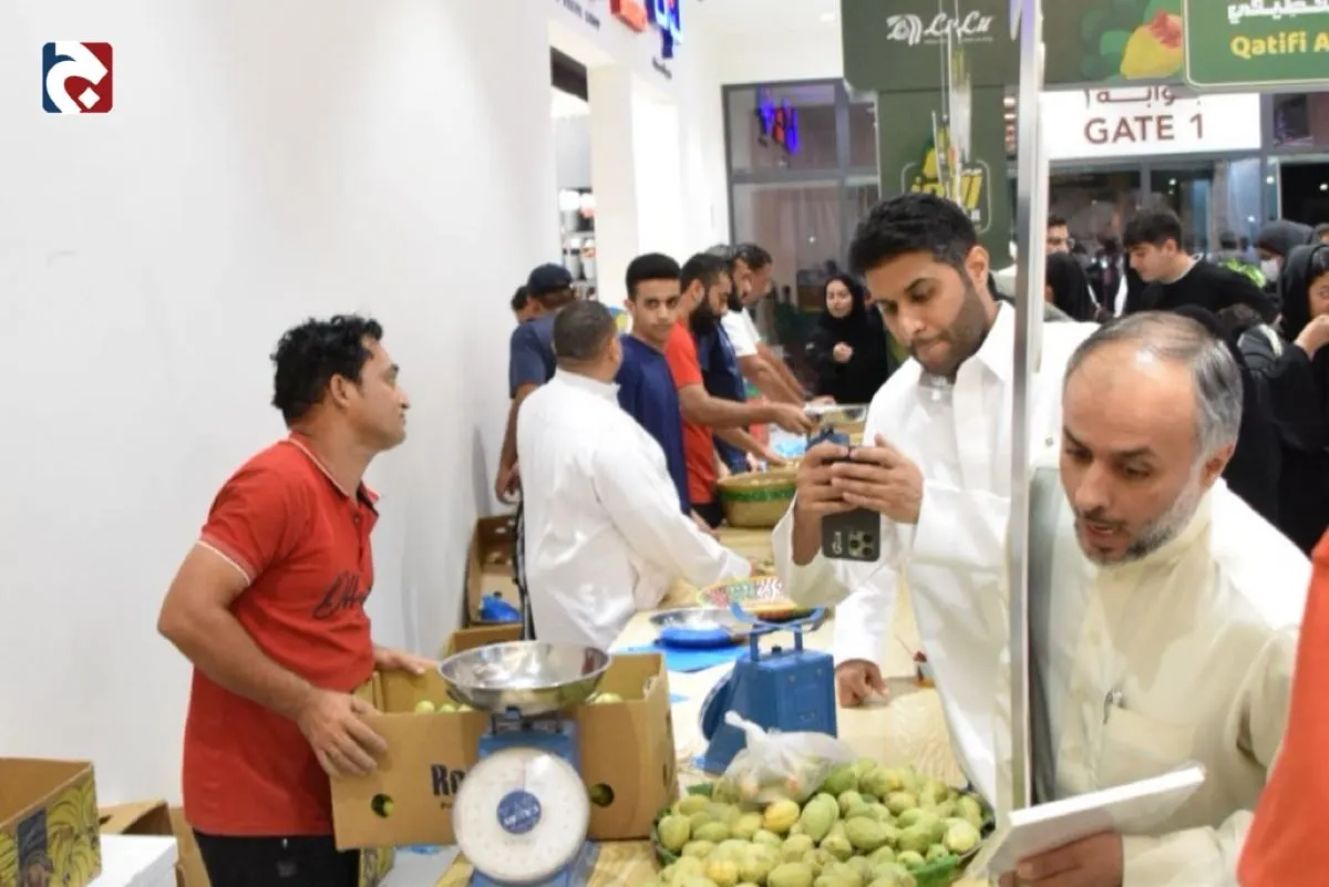 آيسكريم اللوز القطيفي بعسل المانجروف يسرق الأضواء في ”اللوز القطيفي“