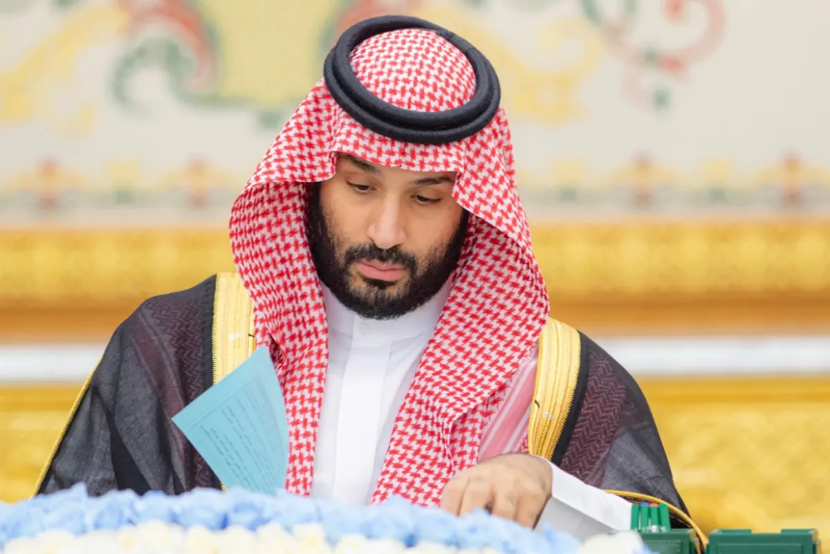 الموافقة على وثيقة مشروع تخصيص مصنع الملابس والتجهيزات العسكرية