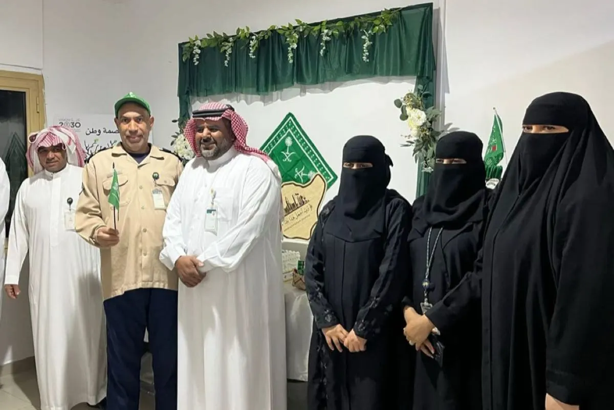 بالرسم والشعر واللهجات.. هكذا عبر منسوبو ”خدمات القطيف“ عن حبهم للوطن