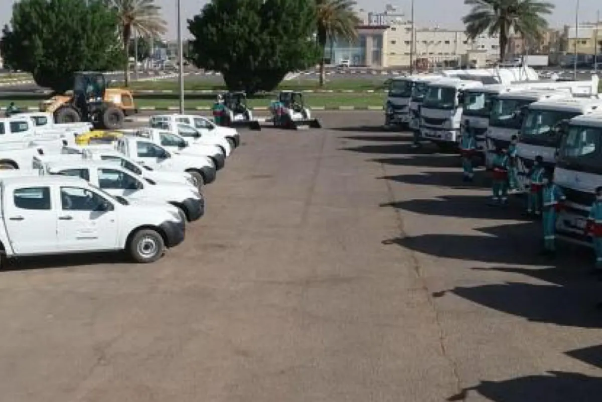”البلديات“ تلزم مراكز النقل بتركيب أجهزة تتبع على جميع مركبات النظافة
