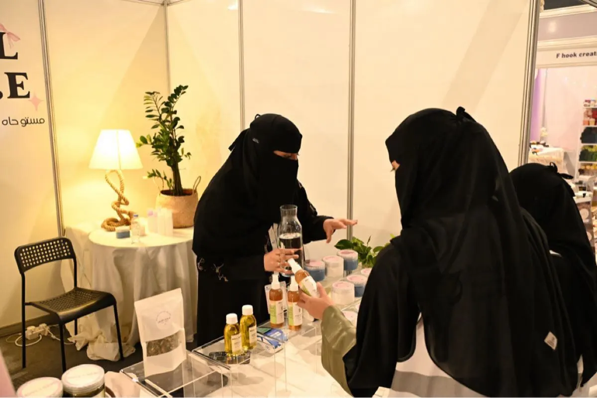 بمشاركة 305 عارضين.. معرض الشرقية للحرف يجذب 70 ألف زائر