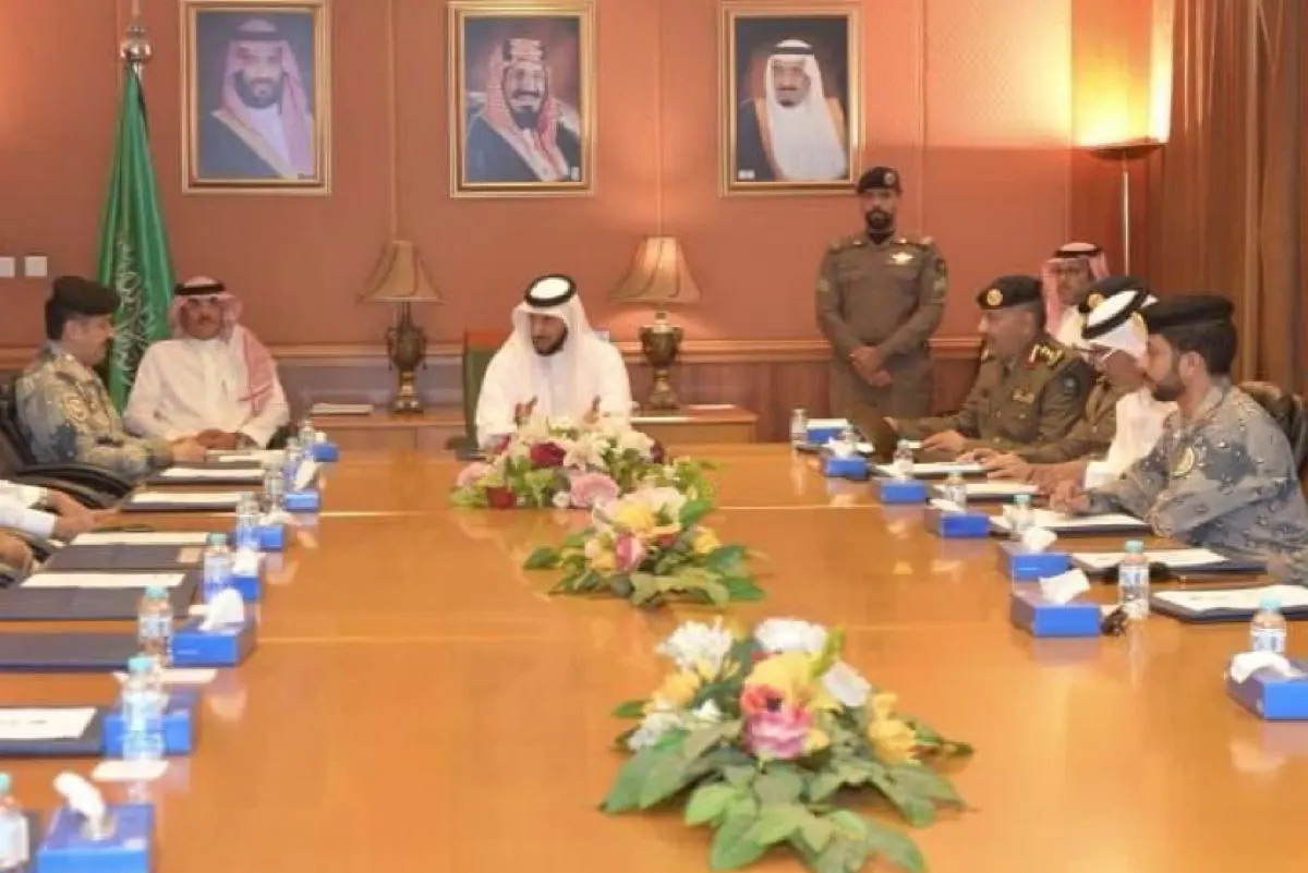 لمواجهة المخاطر والكوارث.. محافظ القطيف يوجه برفع الجاهزية وتوحيد الجهود