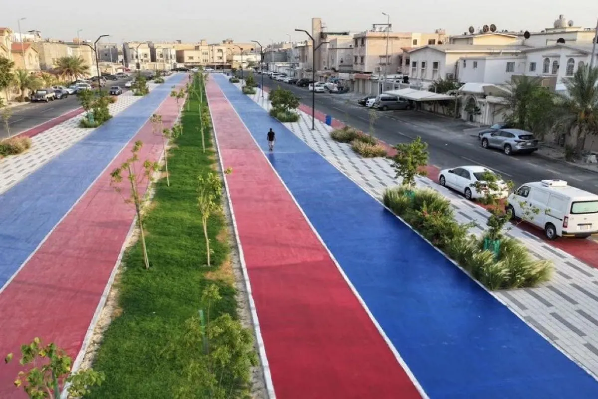 تطوير 13 حياً و 54 كم طرق.. 9 حدائق جديدة تغير وجه القطيف