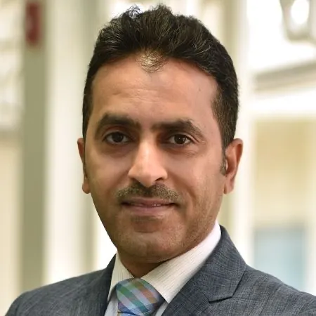 د. شريف صالح المبارك: رائد الجودة وسلامة المرضى في مستشفى جون هوبكنز بالأحساء