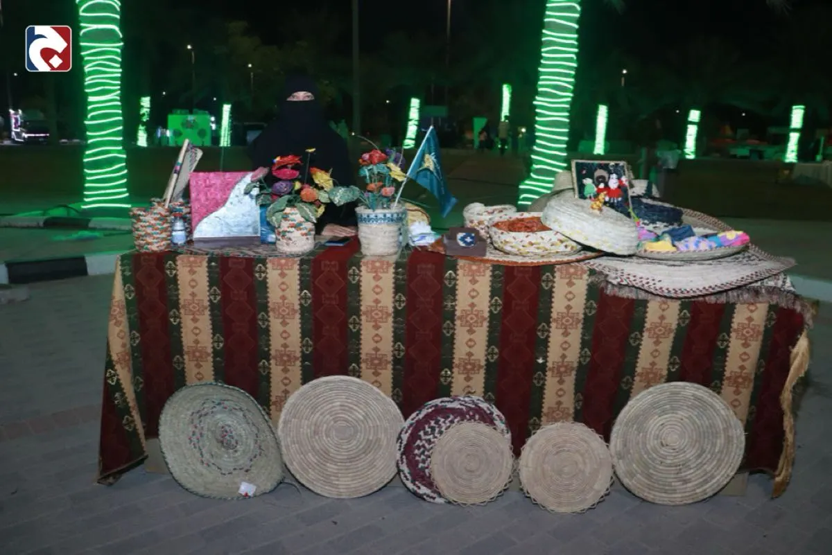 فتحية آل صلاح: الناس يكتفون بالفرجة.. والخوصيات تراث يواجه خطر الموت