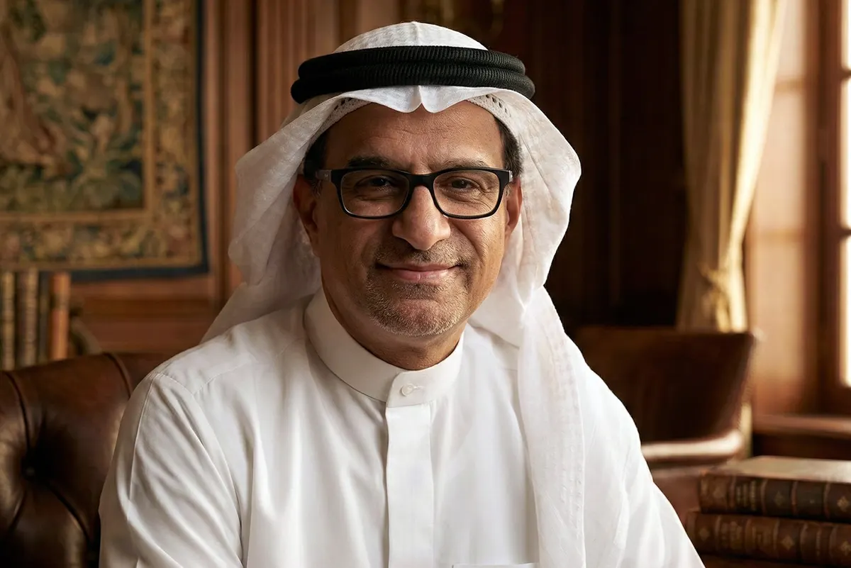 الكاتب بوخمسين: توثيق خبرات المتقاعدين «واجب».. والذكاء الاصطناعي «فخ» للشباب