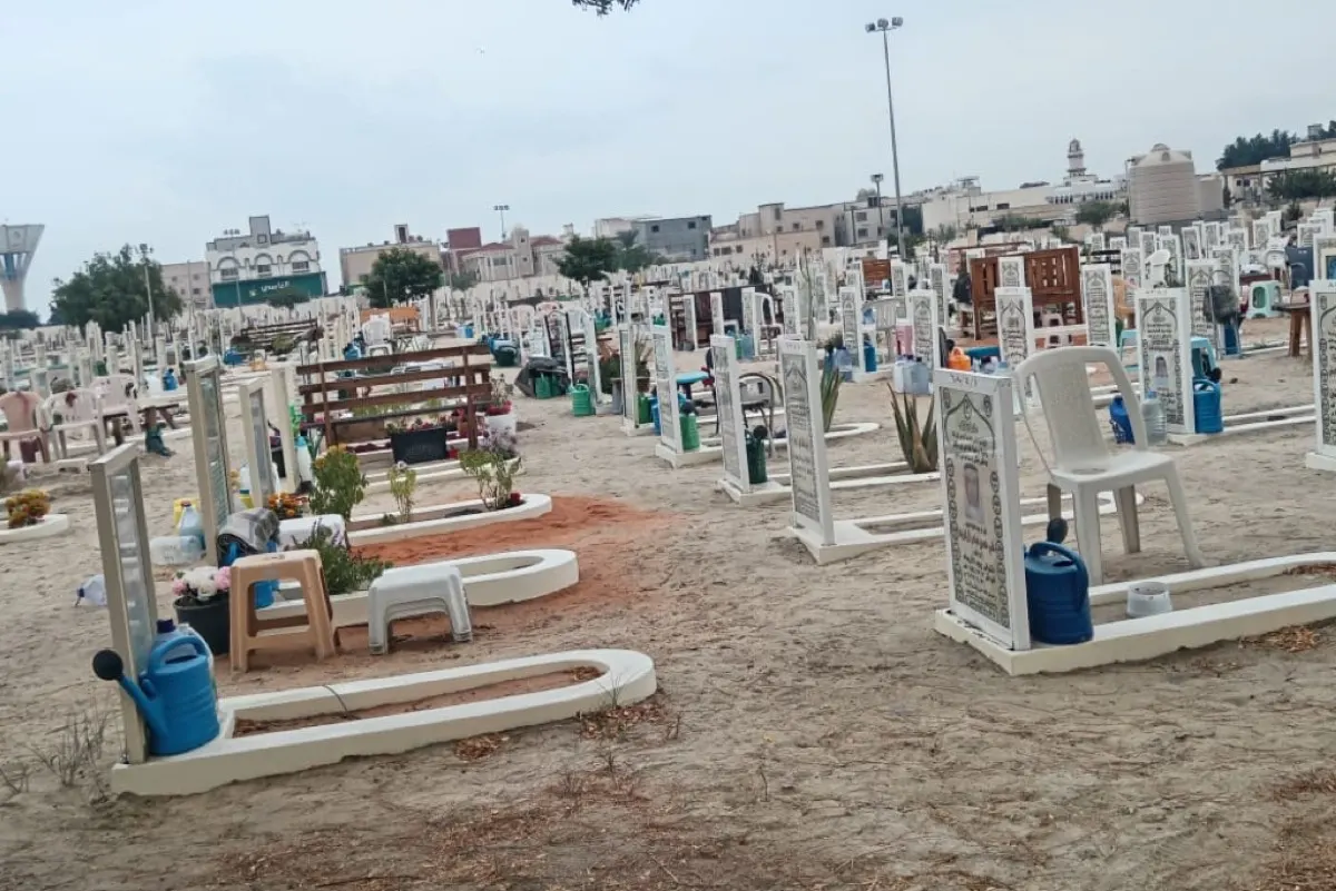 احترازياً.. تعليق زيارة مقابر القطيف 48 ساعة تفادياً لانهيارات التربة