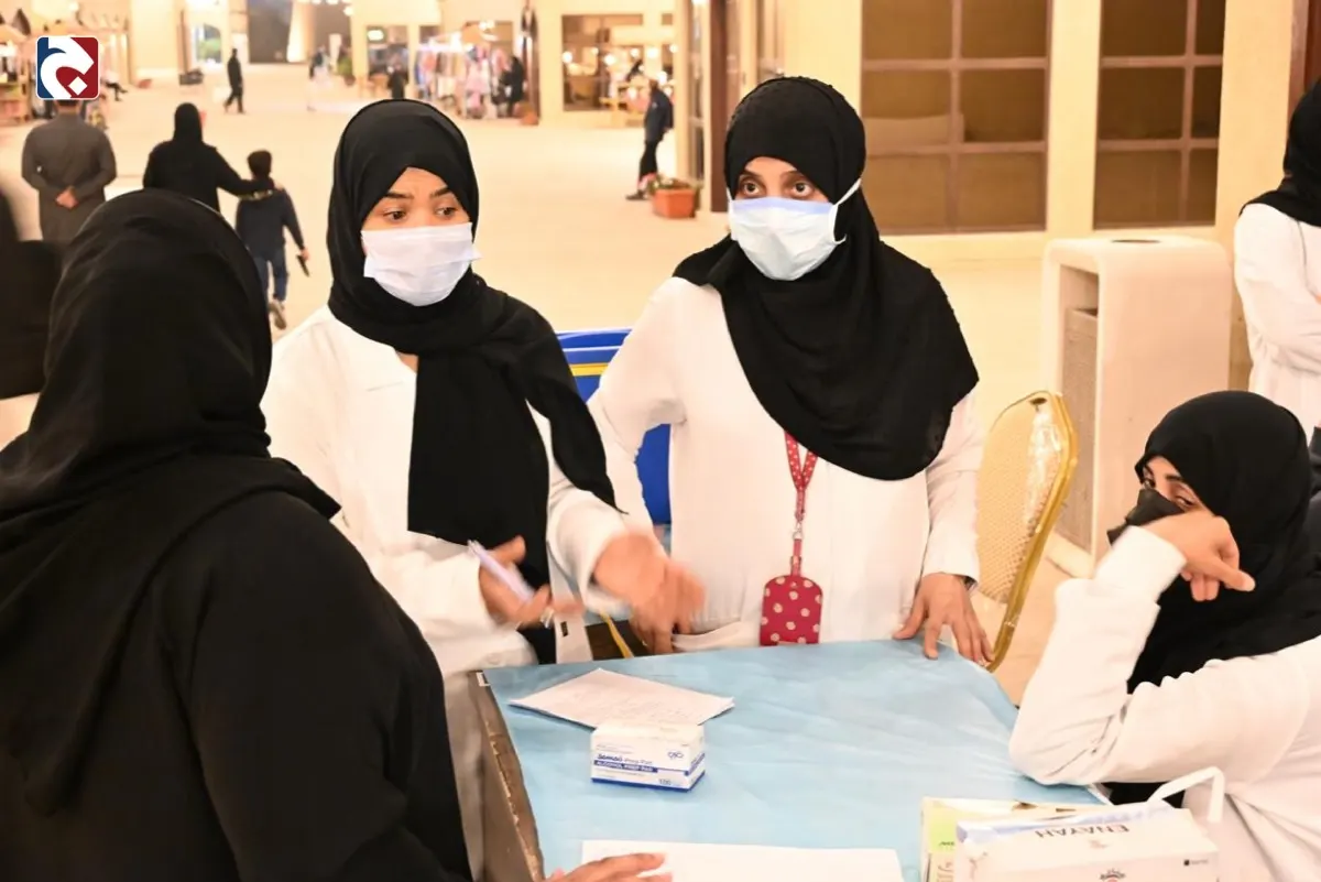 «الرامس» يجمع الوعي الصحي بالإبداع الحرفي.. فحص للأرقام الحيوية وحلول نفسية وثقافية