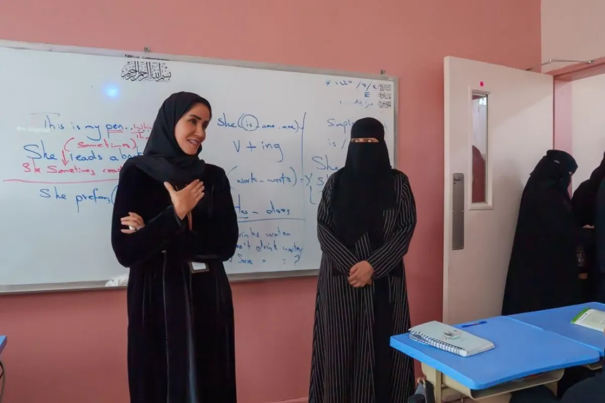 المهاشير تتفقد سير الدراسة في المتوسطة الأولى بتاروت