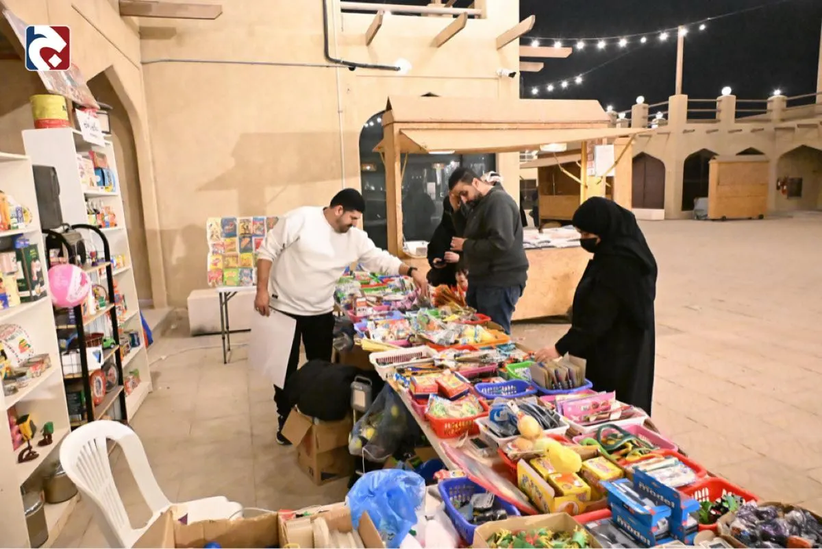 12 سنة من التوثيق.. حسين رمضان يشارك الجمهور مئات القطع التراثية النادرة في الرامس