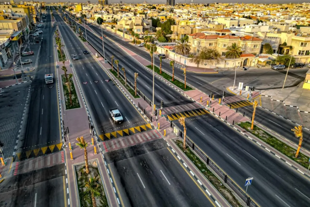 الدمام بلا إشارات في 43 موقعاً.. و 225 نقطة سوداء تختفي